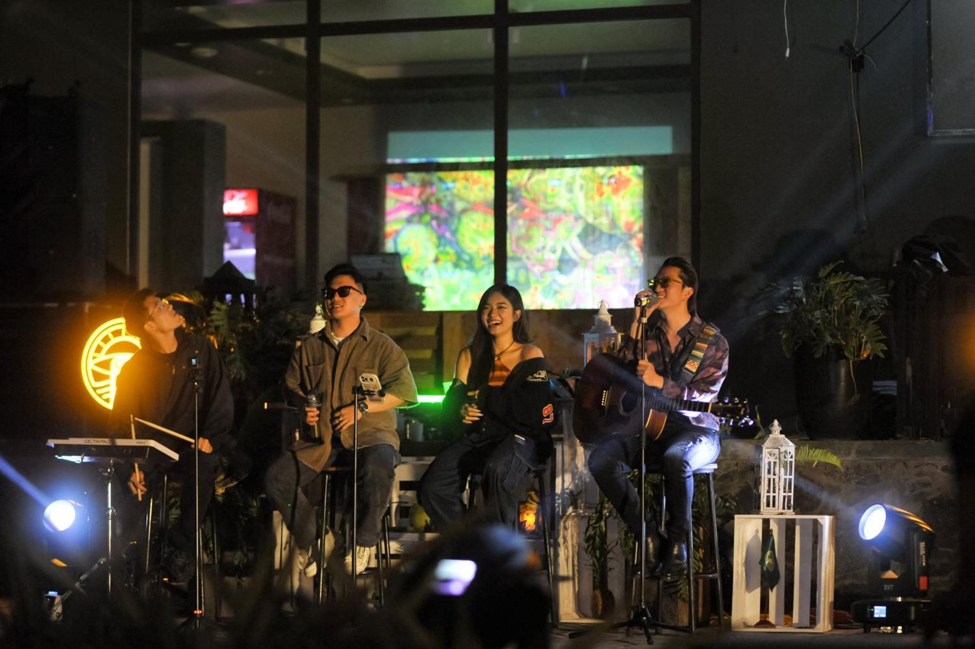 Republic Hostel Cat Ba Xuan Dam ภายนอก รูปภาพ
