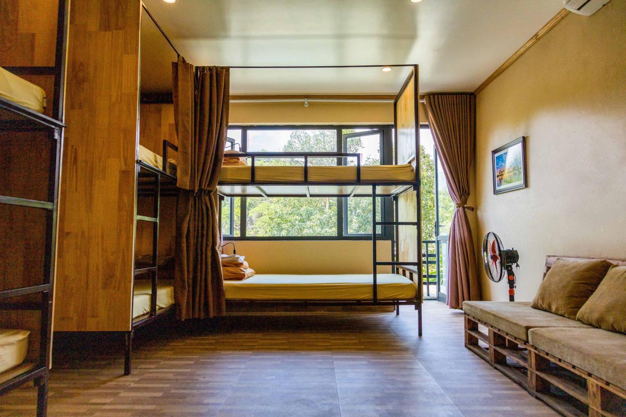 Republic Hostel Cat Ba Xuan Dam ภายนอก รูปภาพ